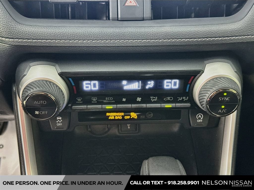 Used 2020 Toyota RAV4 XLE FWD image 15