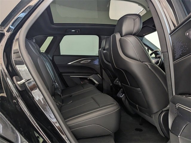 Used 2023 Cadillac Lyriq 2WD image 17