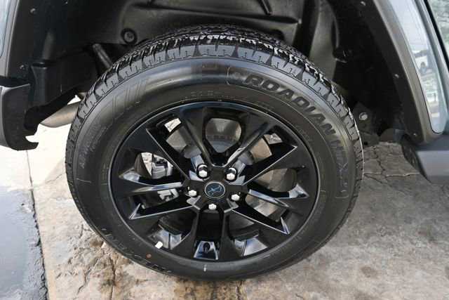 Used 2025 Jeep Wrangler Sahara image 12