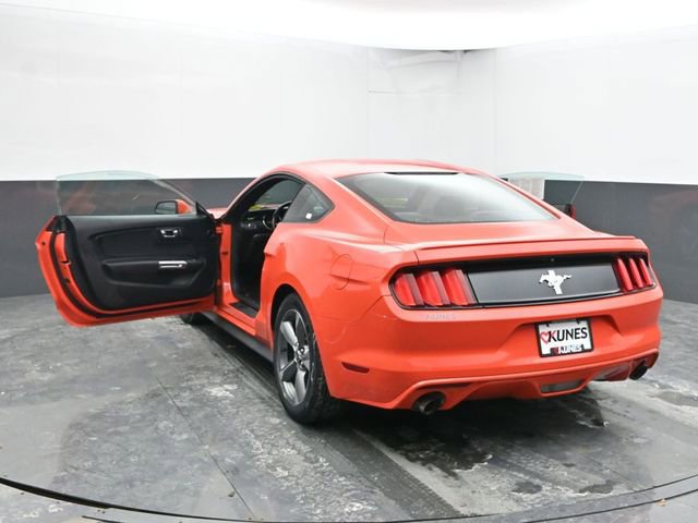 Used 2016 Ford Mustang Coupe w/ Equipment Group 051A image 27