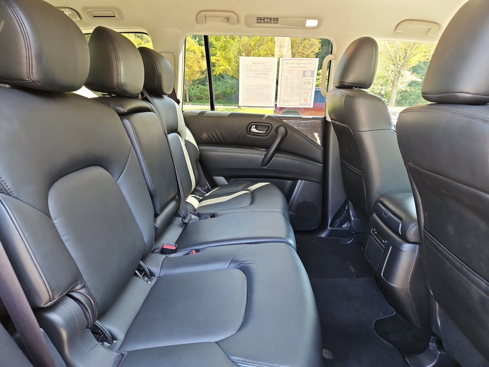 Used 2024 Nissan Armada SV image 17