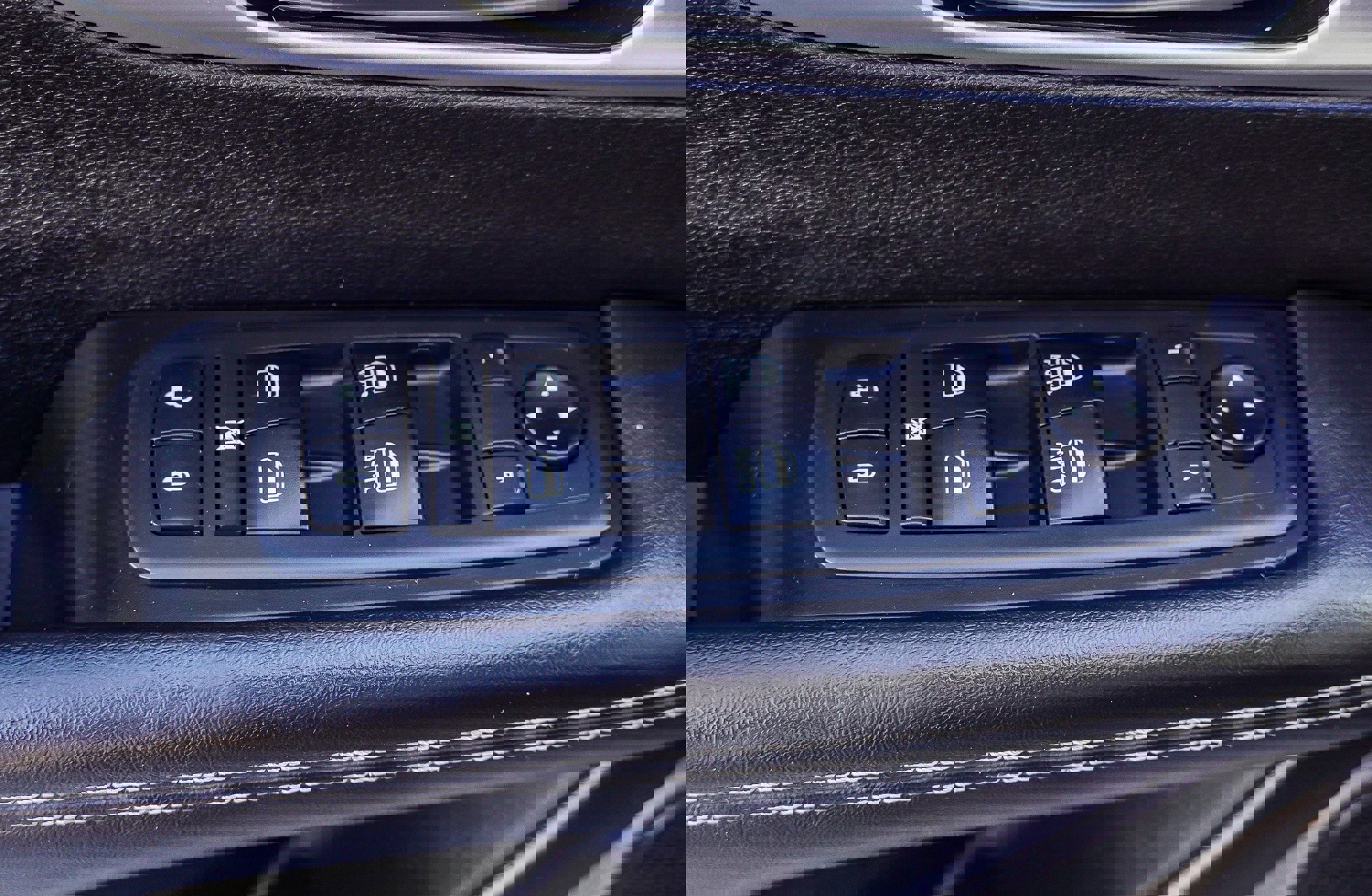 Used 2019 Chrysler Pacifica Touring-L w/ S Appearance Package image 22