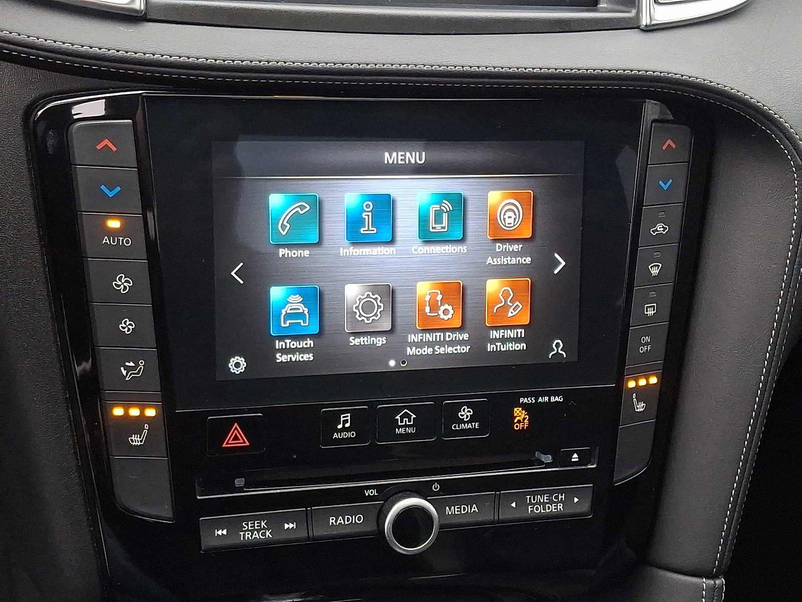 Used 2022 INFINITI QX50 Luxe w/ Appearance Package AWD/4WD image 18