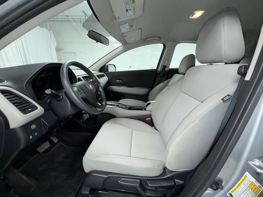 Used 2021 Honda HR-V LX image 12