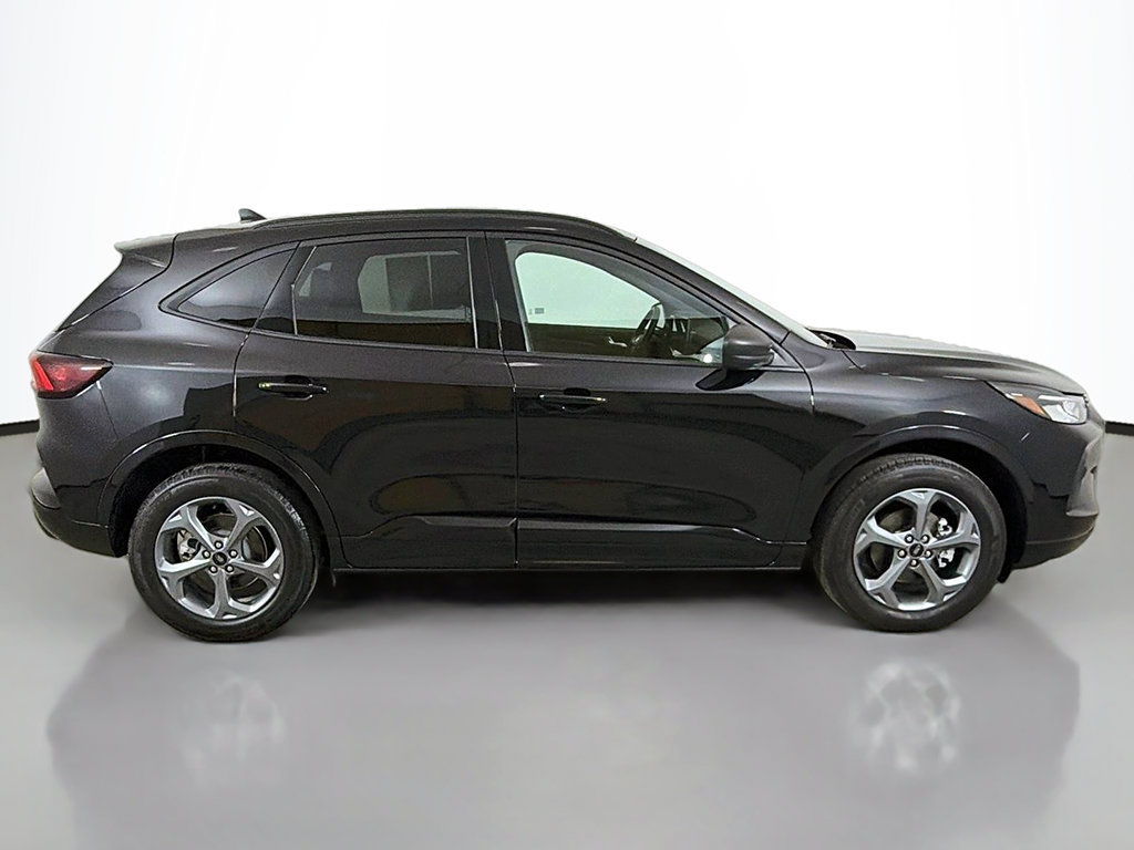 Used 2024 Ford Escape ST-Line w/ Tech Pack #1 AWD/4WD image 16