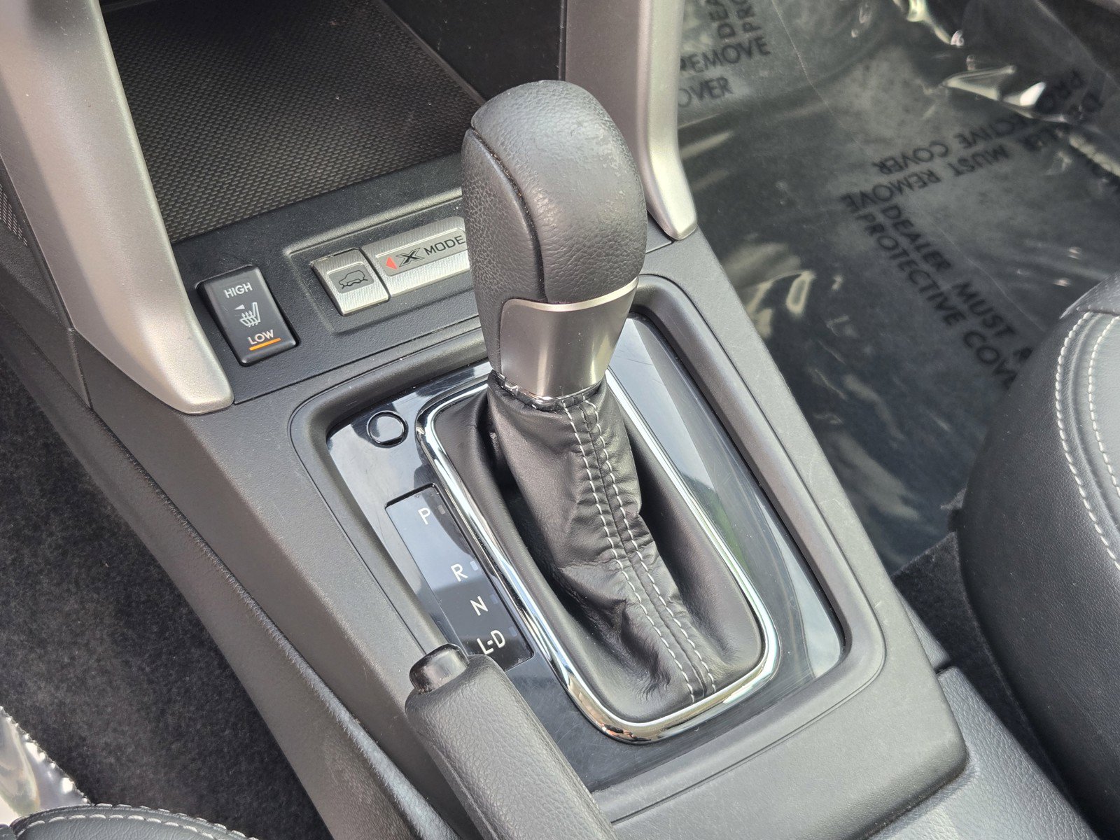 Used 2015 Subaru Forester 2.5i Touring AWD/4WD image 19