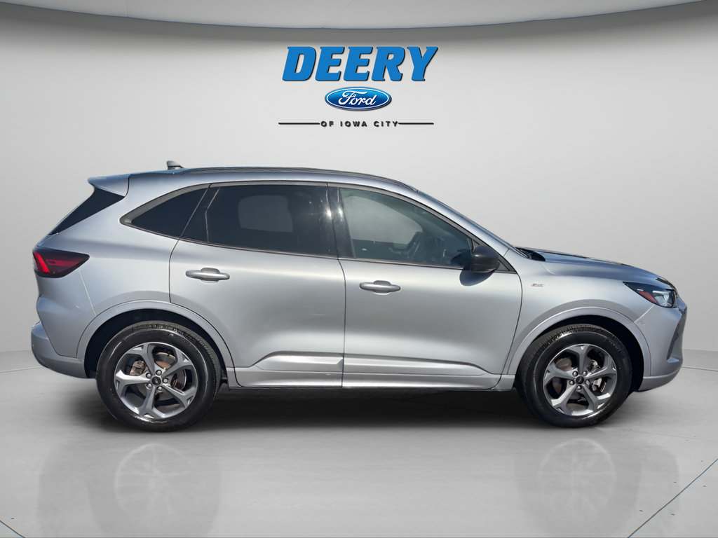 Certified 2024 Ford Escape ST-Line w/ Tech Pack #1 AWD/4WD image 7