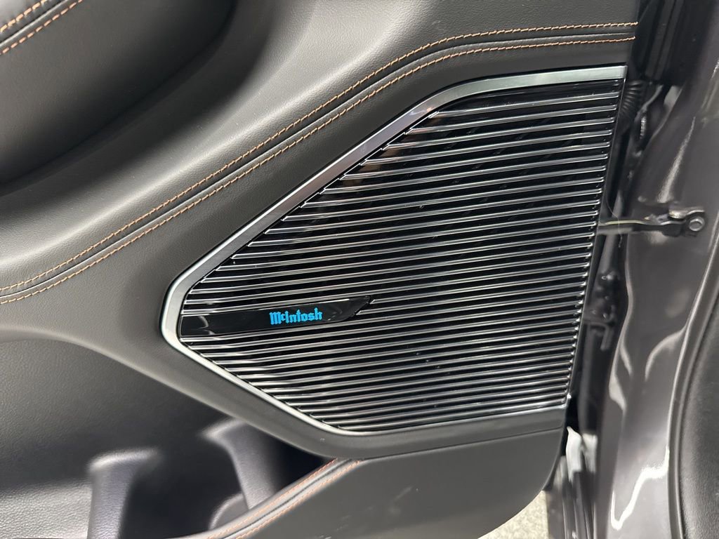 New 2026 Jeep Grand Cherokee Summit image 19