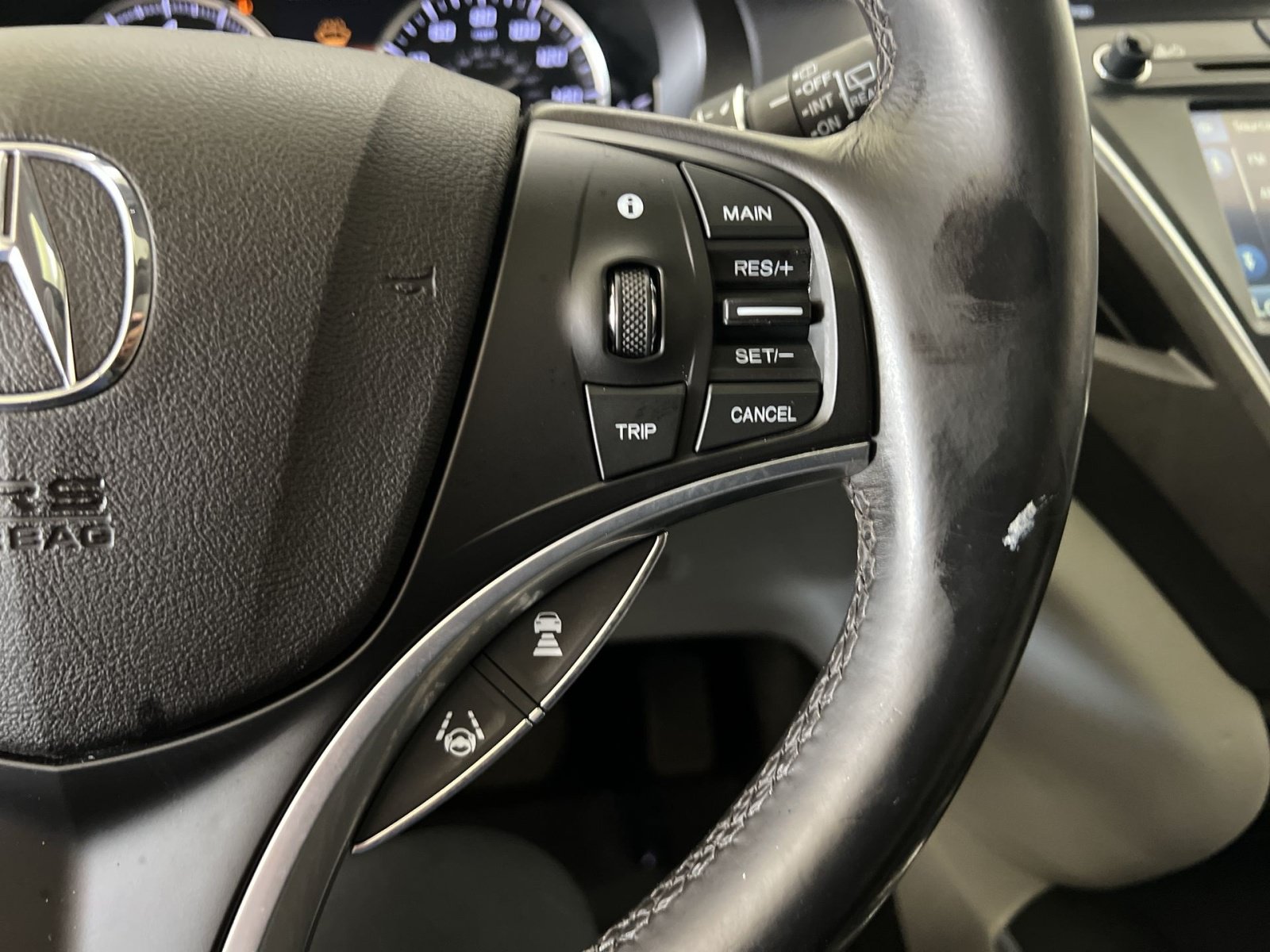 Used 2019 Acura MDX SH-AWD image 34