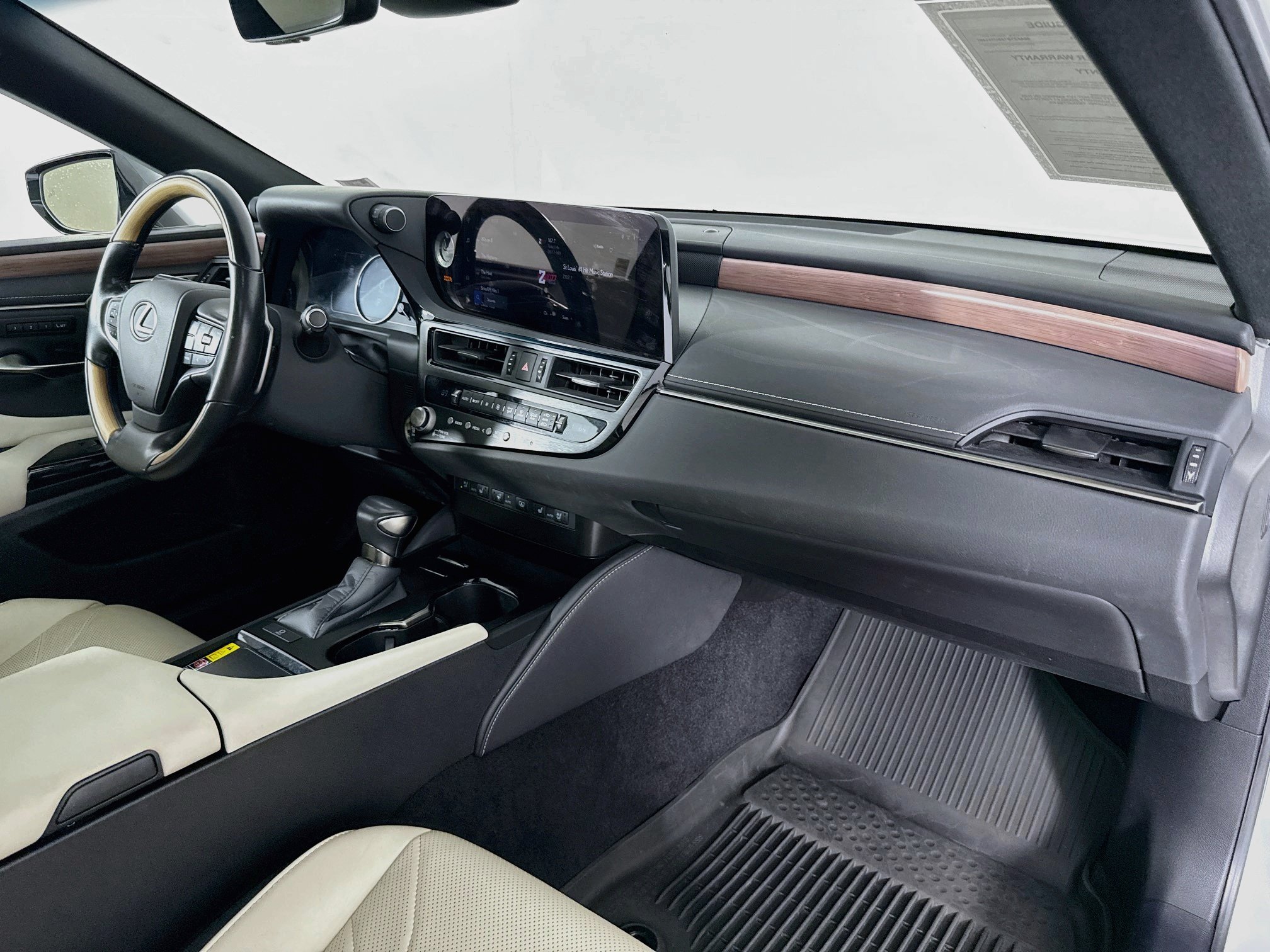 Certified 2025 Lexus ES 350 Ultra Luxury w/ Accessory Package (Z2) FWD image 28