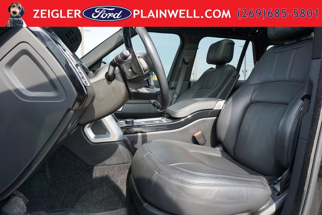 Used 2019 Land Rover Range Rover Supercharged AWD/4WD image 17