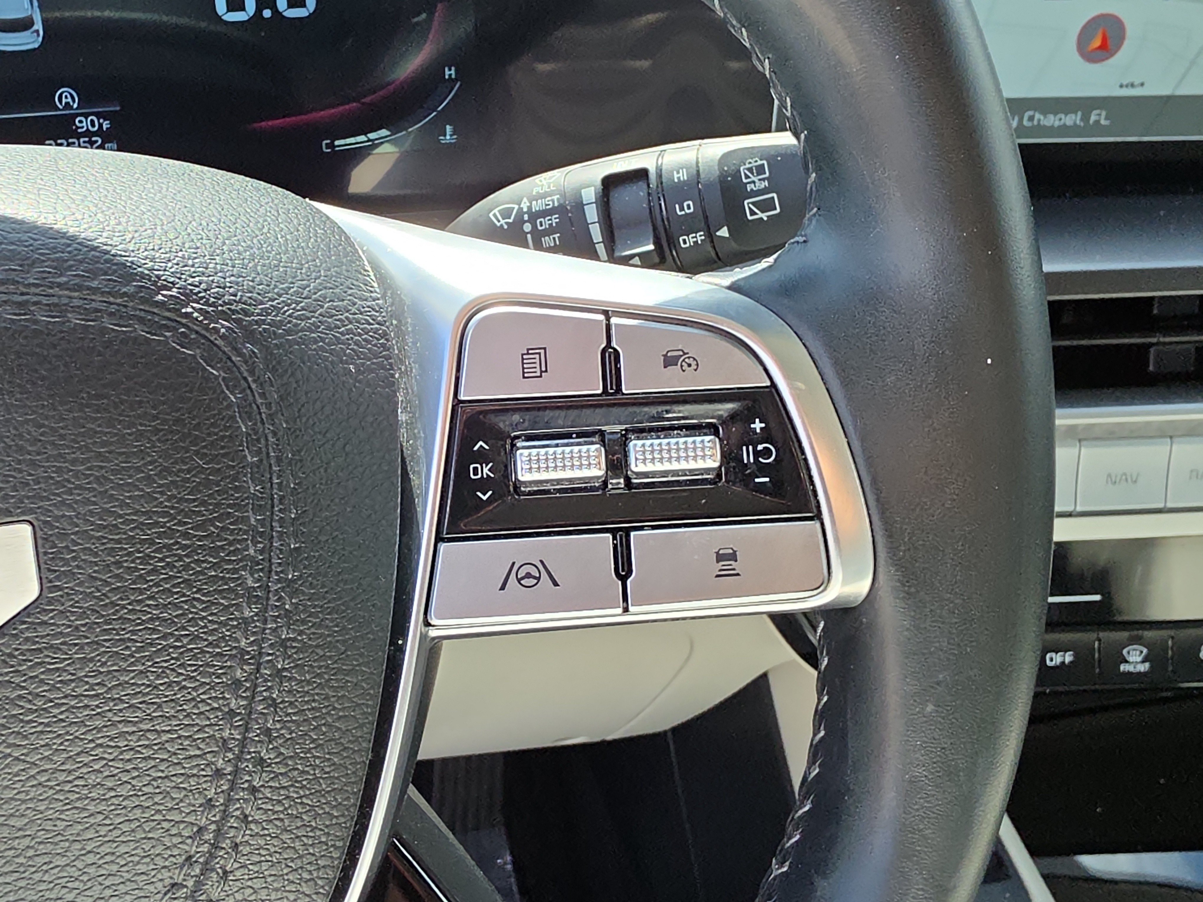 Certified 2024 Kia Telluride S w/ S Sunroof Package AWD/4WD image 31