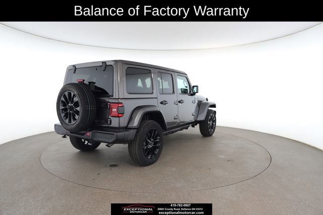 Used 2025 Jeep Wrangler Unlimited Sahara w/ Safety Group image 18