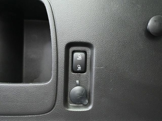 Used 2013 Ford Edge SEL image 37