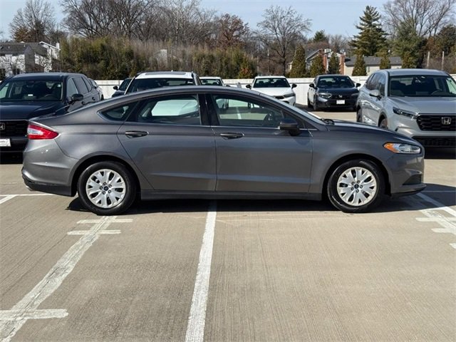 Used 2014 Ford Fusion S image 2