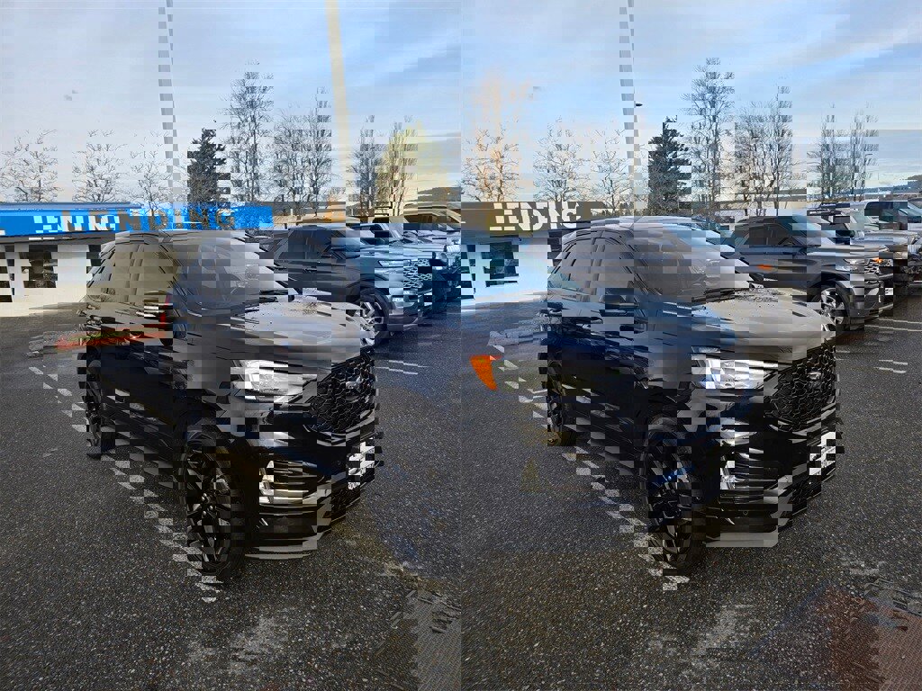 Used 2022 Ford Edge ST w/ Equipment Group 401A image 3