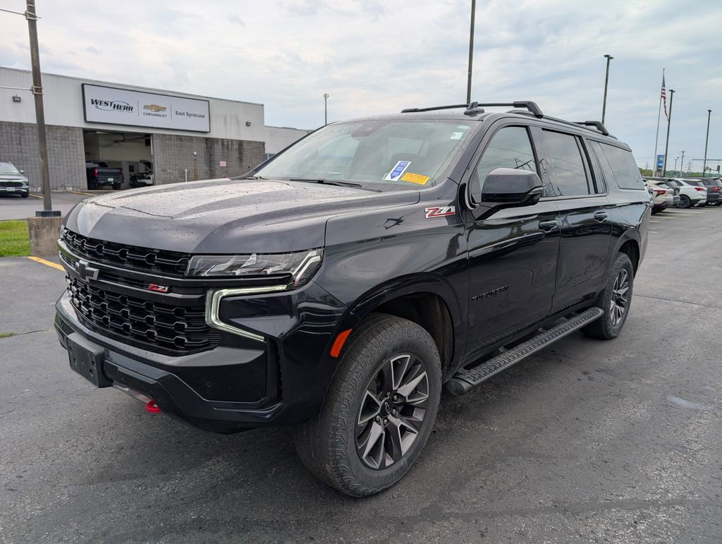 Used 2024 Chevrolet Suburban Z71 w/ Z71 Off-Road Package AWD/4WD image 5