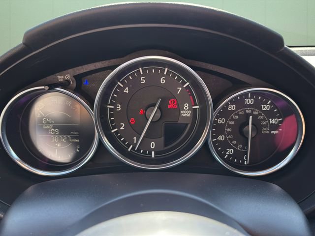 Used 2019 MAZDA MX-5 Miata Sport w/ I-ACTIVSENSE Sport Package image 17