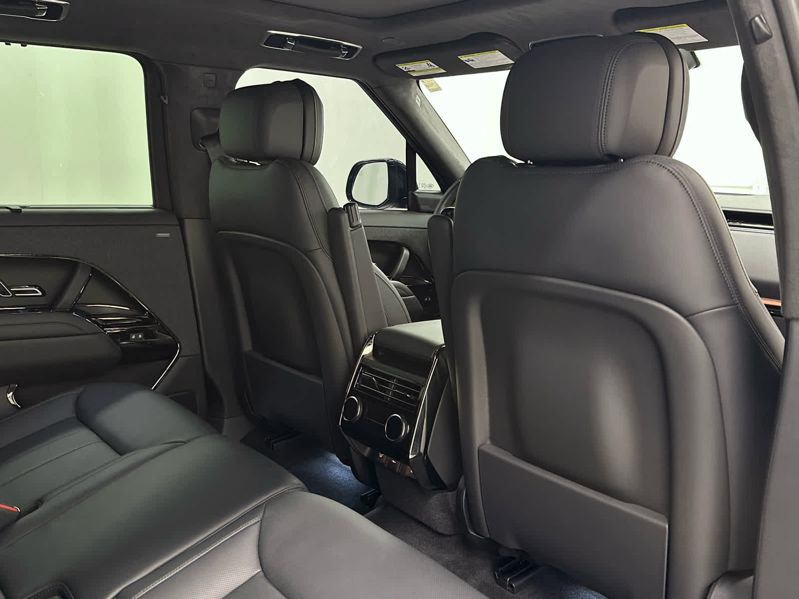 Used 2025 Land Rover Range Rover Sport Autobiography AWD/4WD image 19