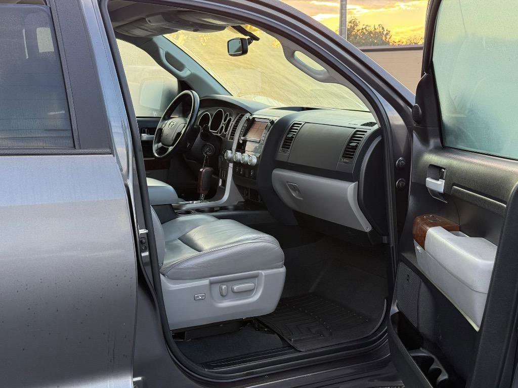Used 2012 Toyota Tundra Limited image 16
