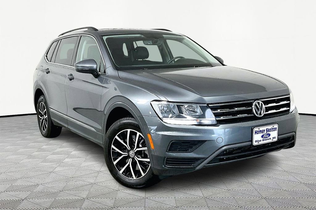 Used 2021 Volkswagen Tiguan SE w/ Panoramic Sunroof Package