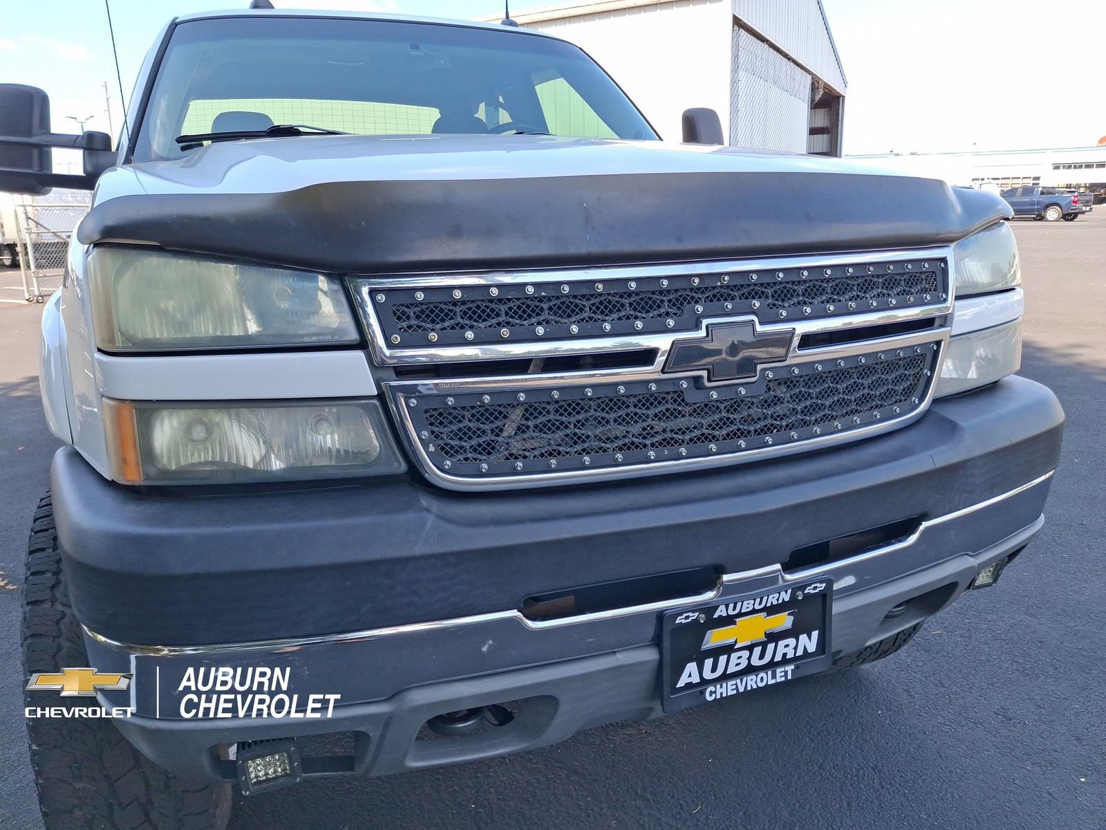 Used 2005 Chevrolet Silverado 2500 LT w/ Heavy-Duty Power Package AWD/4WD image 21
