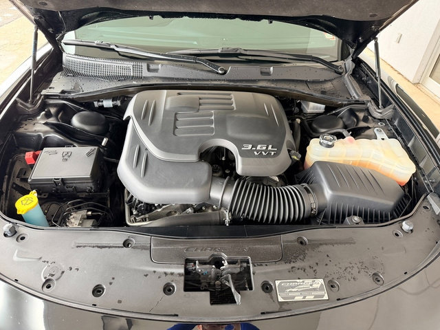 Used 2023 Dodge Charger SXT w/ Blacktop Package image 4