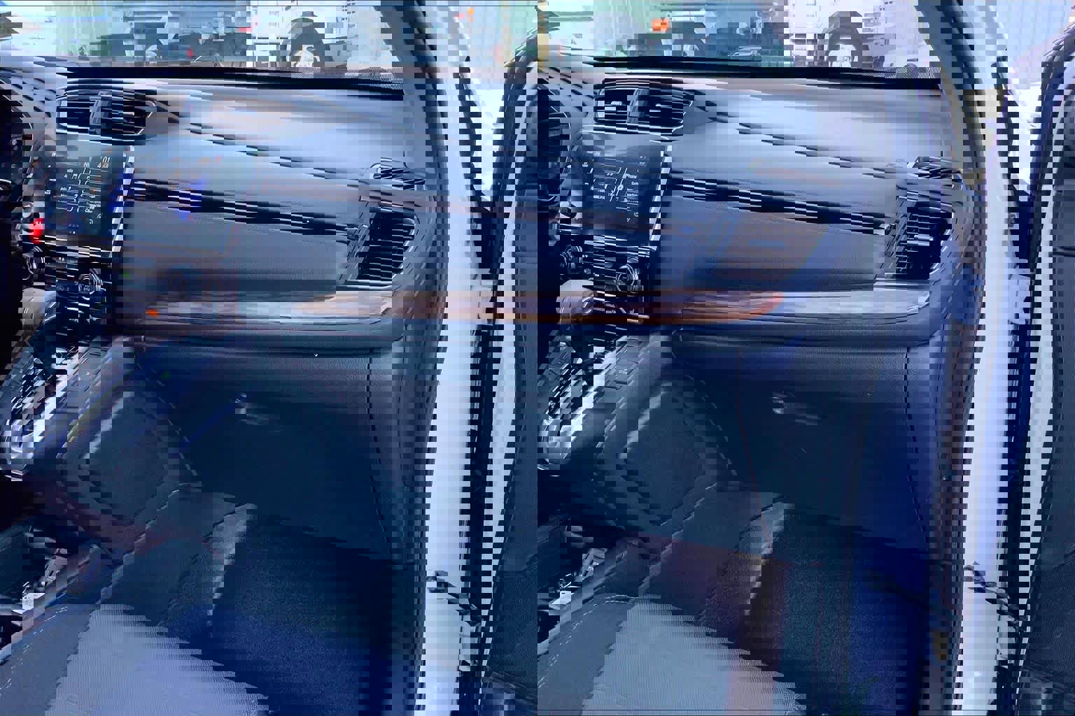 Used 2019 Honda CR-V EX image 18