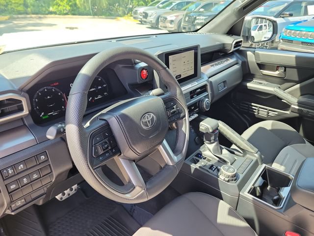 Used 2024 Toyota Tacoma TRD Sport AWD/4WD image 19