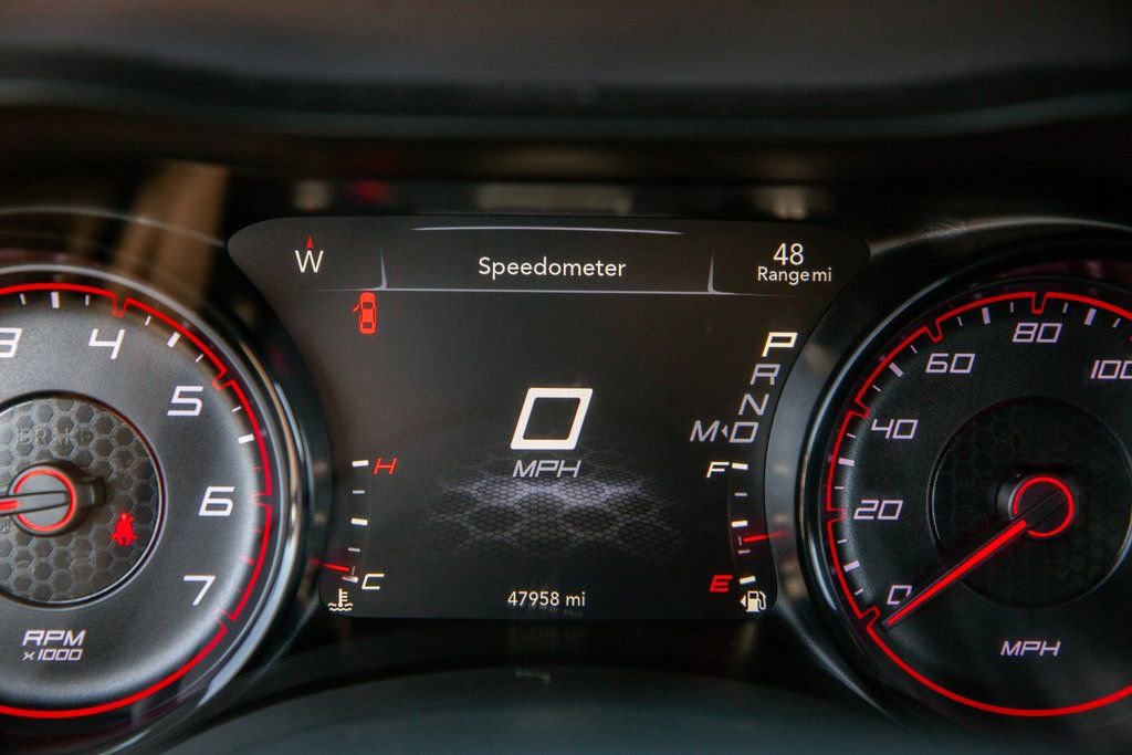 Used 2020 Dodge Charger R/T w/ Blacktop Package image 18