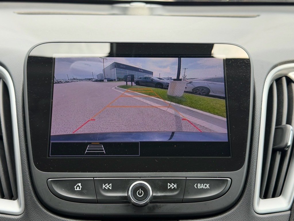 Used 2023 Chevrolet Malibu LT FWD image 14