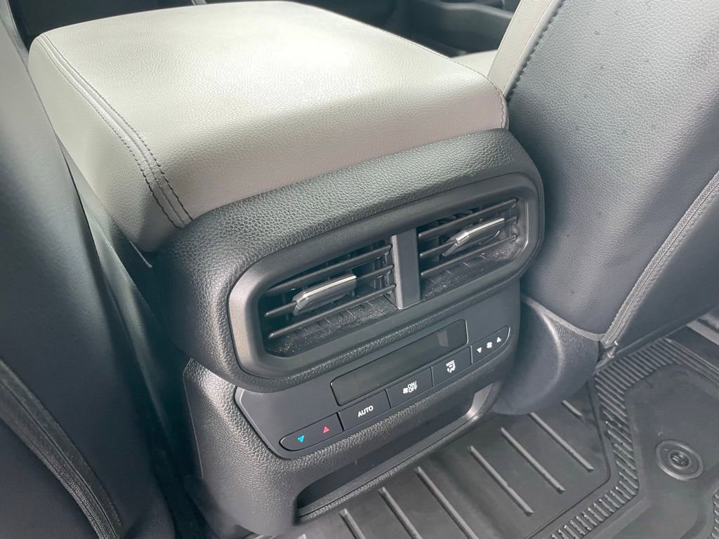 Used 2025 Honda Pilot EX-L image 24