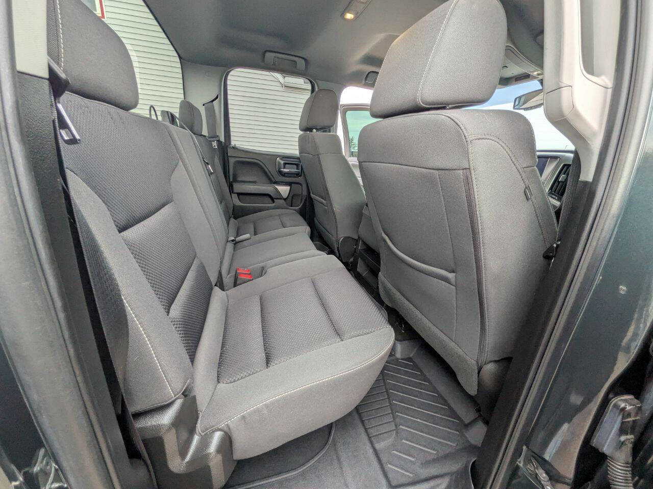 Used 2018 Chevrolet Silverado 1500 LT image 25