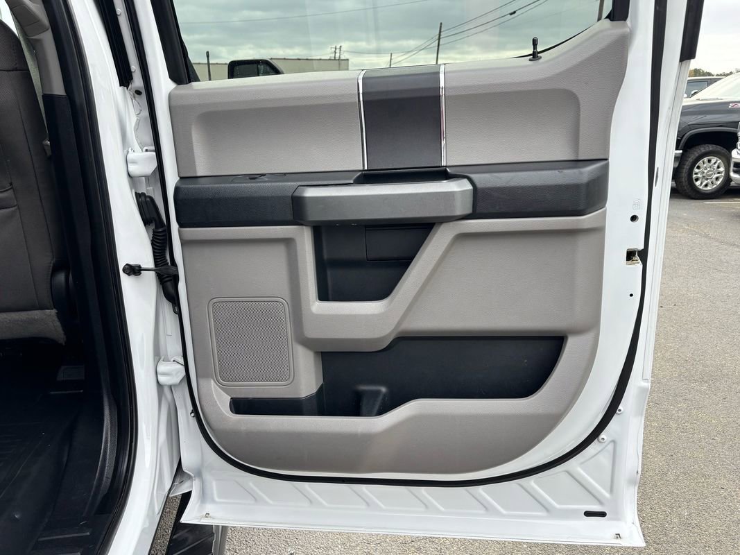 Used 2015 Ford F150 XLT w/ Trailer Tow Package RWD image 23