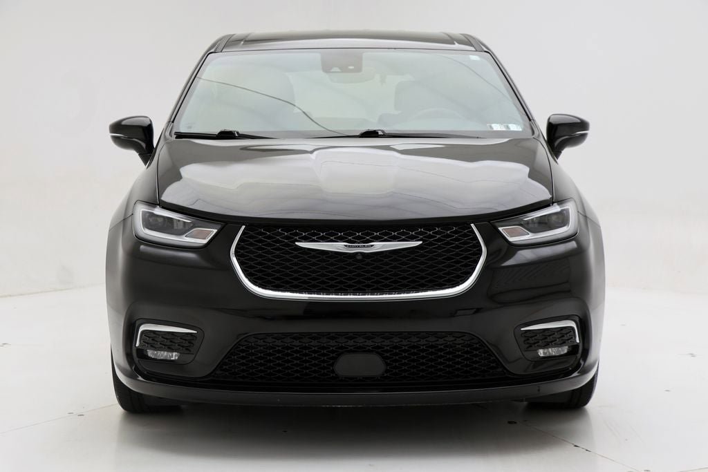Used 2025 Chrysler Pacifica Select FWD image 4