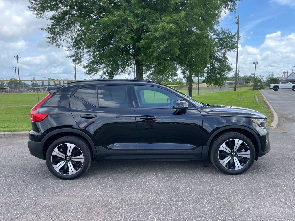Used 2023 Volvo XC40 Recharge Plus AWD/4WD image 9