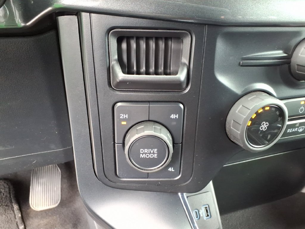 Used 2024 Ford F150 STX AWD/4WD image 26