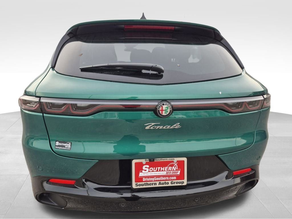 New 2025 Alfa Romeo Tonale w/ Premium Package AWD/4WD image 5