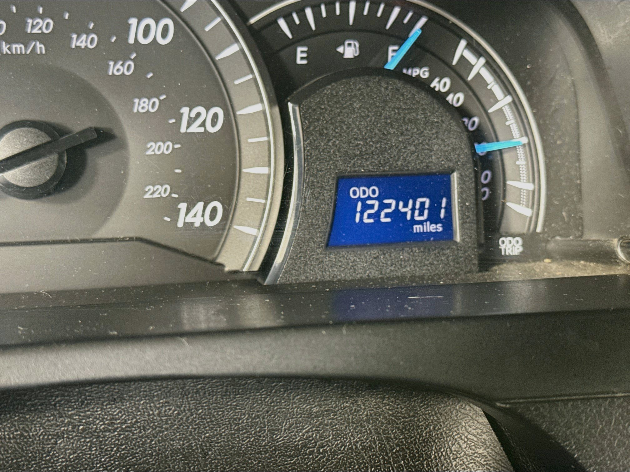Used 2013 Toyota Camry LE FWD image 13