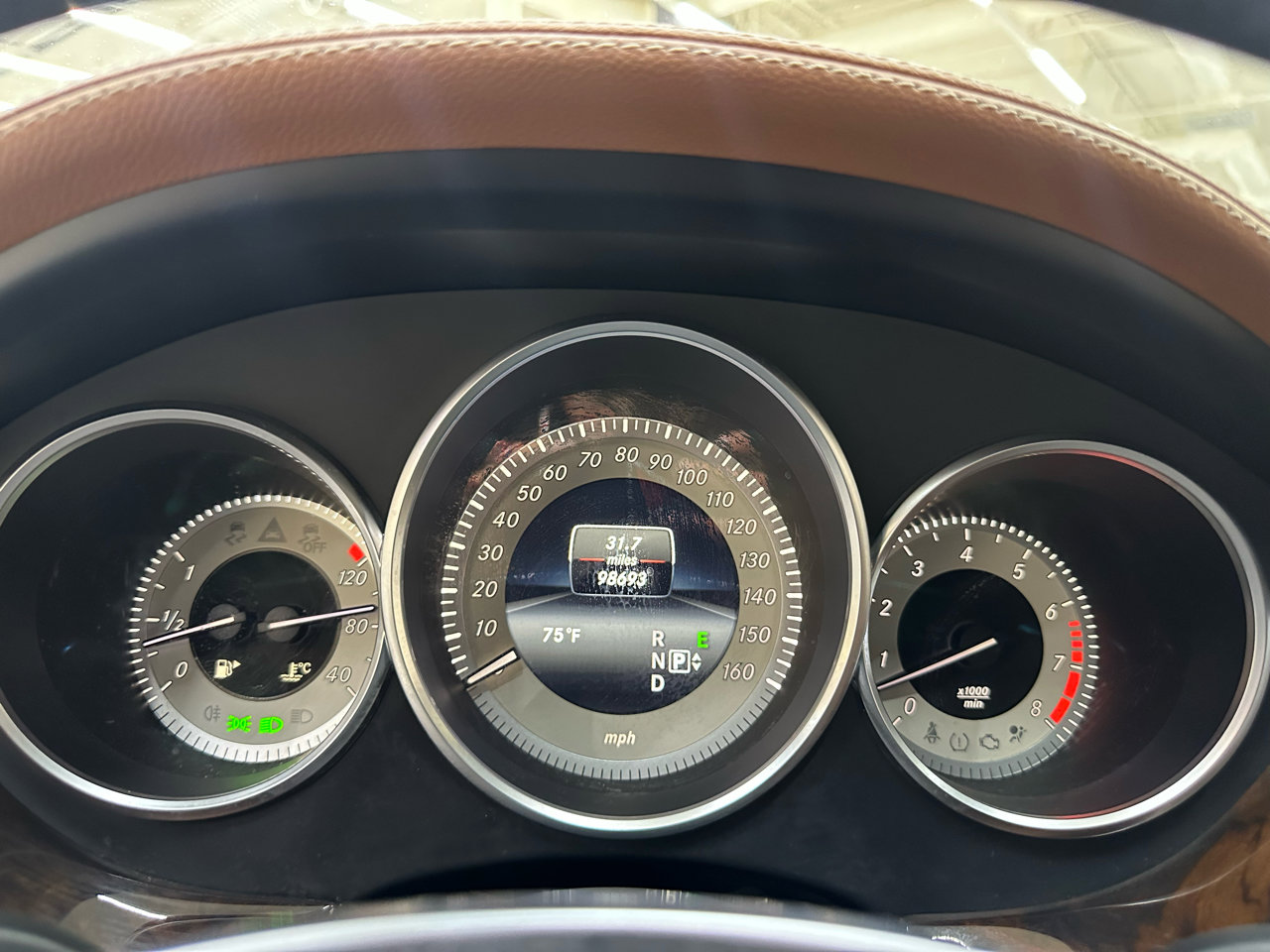 Used 2015 Mercedes-Benz CLS 400 w/ Premium 2 Package image 23