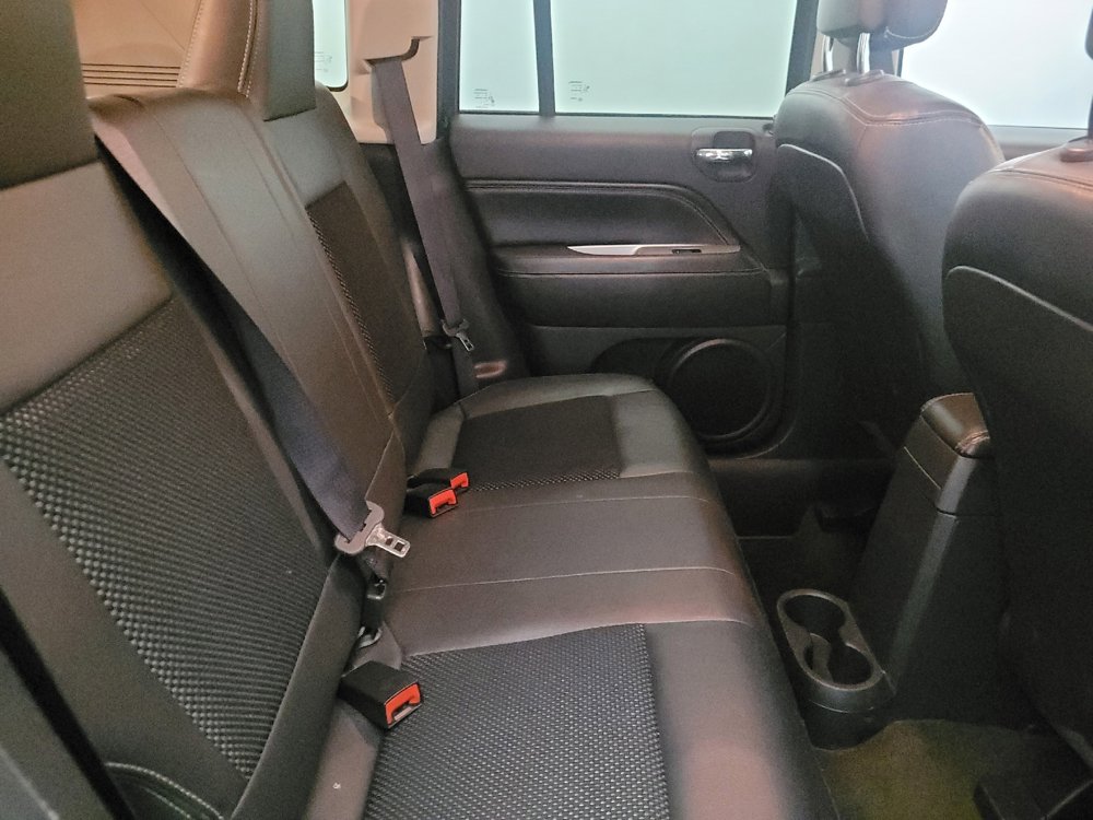 Used 2016 Jeep Compass Latitude AWD/4WD image 19