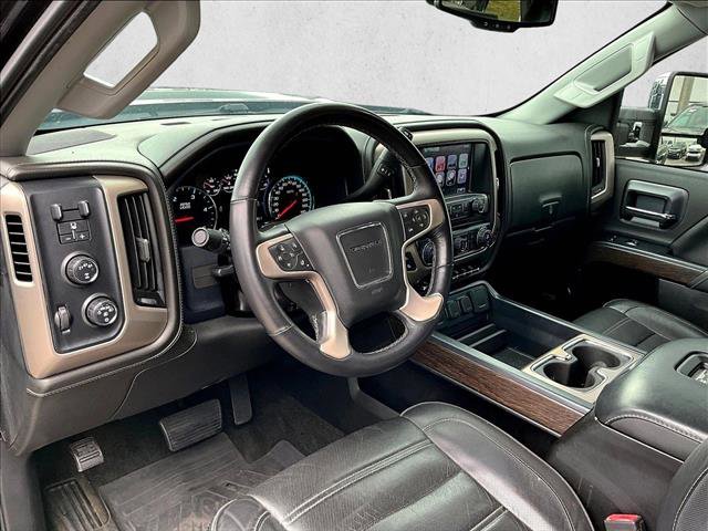 Used 2018 GMC Sierra 2500 Denali w/ Duramax Plus Package image 14