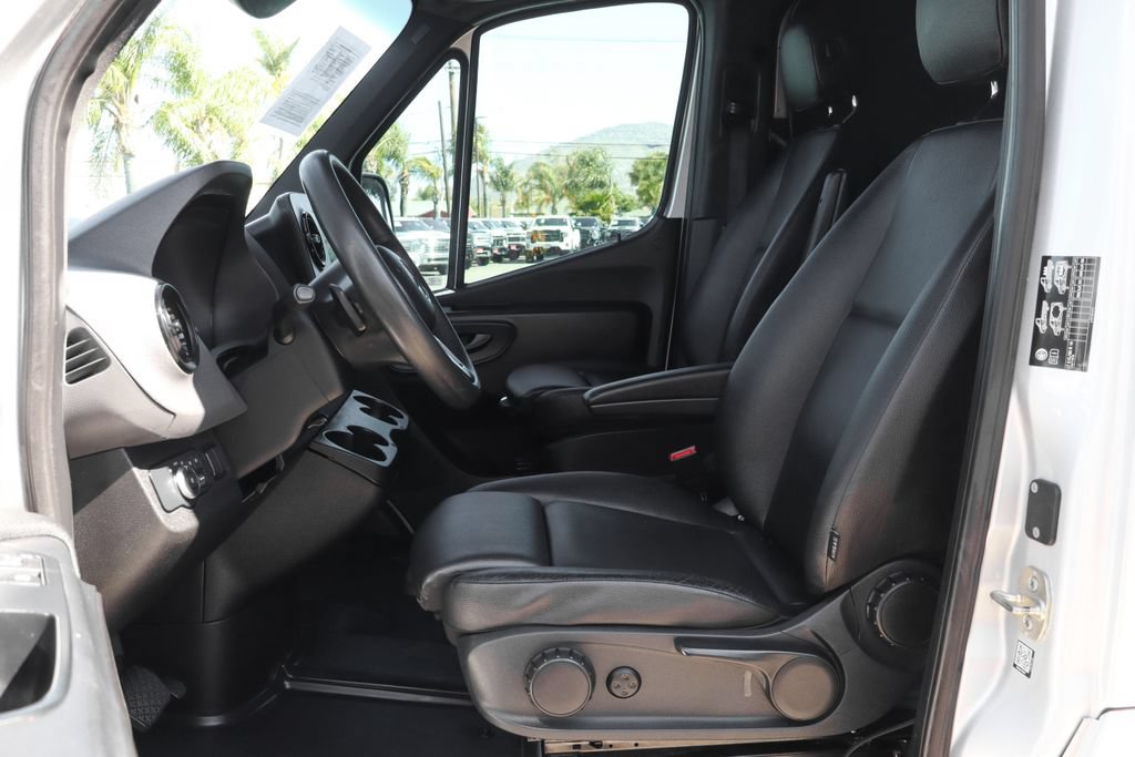 Used 2020 Mercedes-Benz Sprinter 3500 image 24