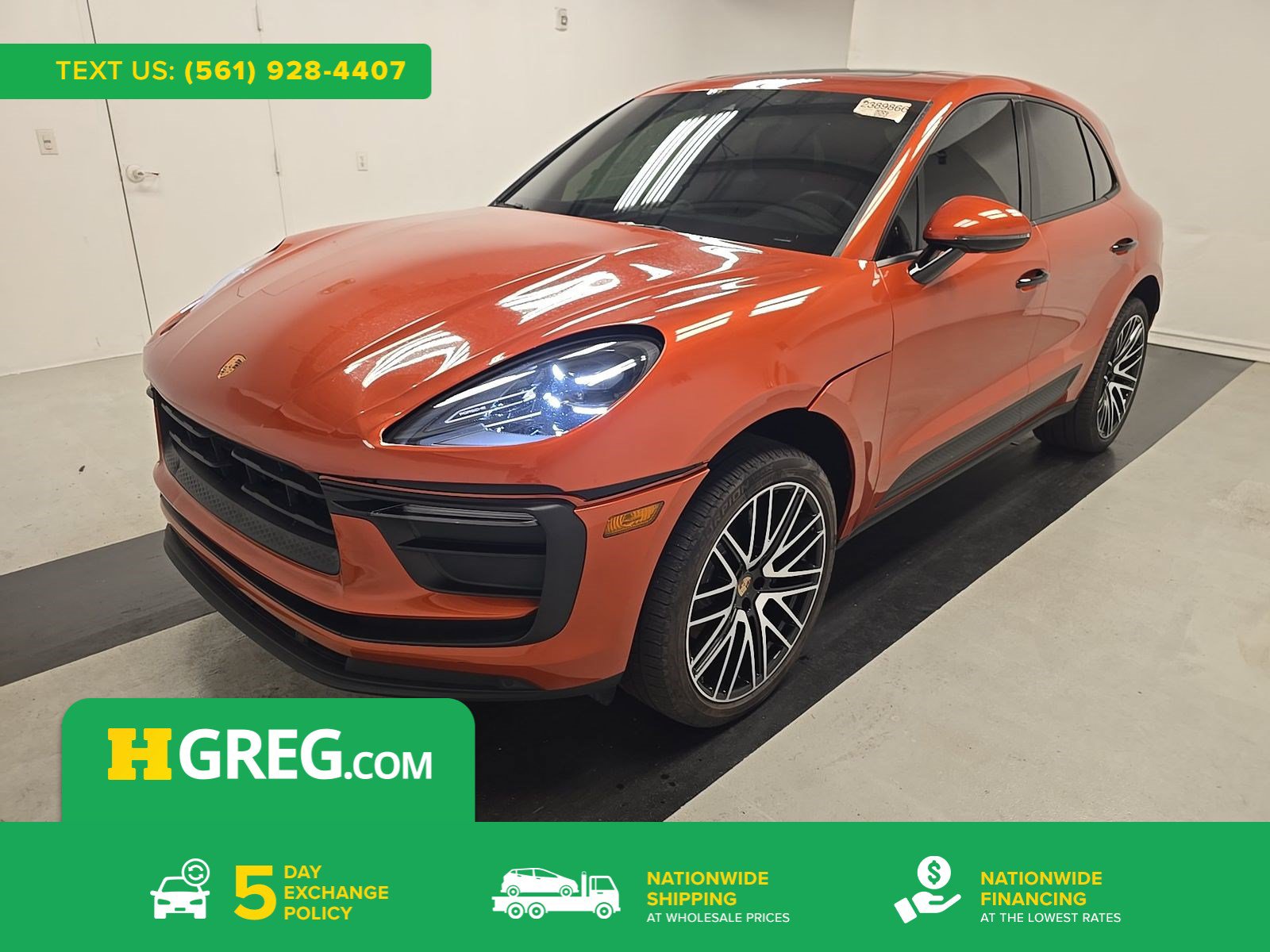 Used 2024 Porsche Macan AWD/4WD image 1