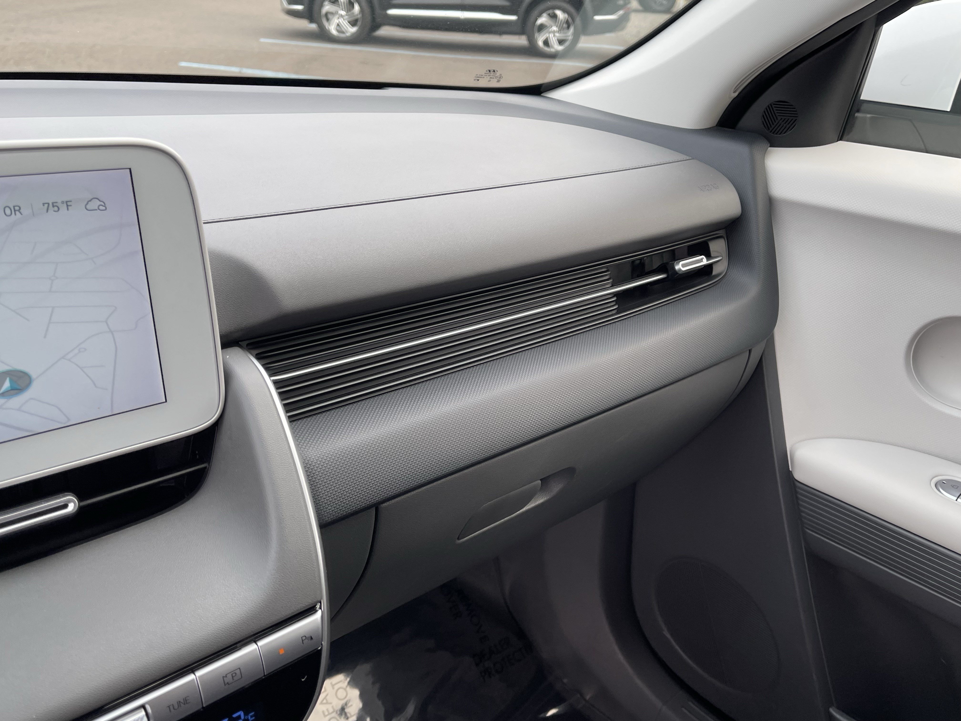 Certified 2024 Hyundai Ioniq 5 SEL RWD image 25