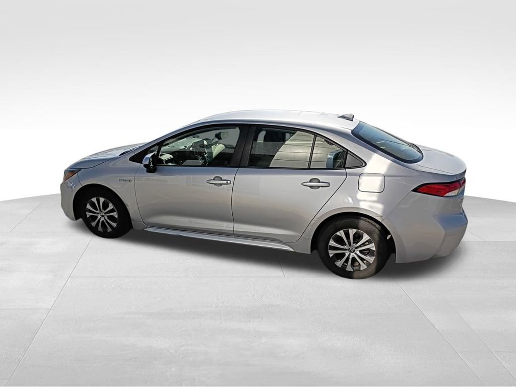 Used 2021 Toyota Corolla LE w/ Carpet Mat Package (TMS) image 10