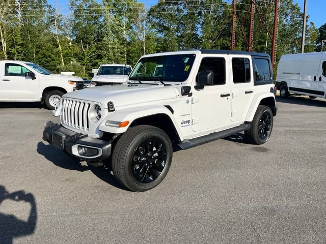 Used 2021 Jeep Wrangler Unlimited Sahara w/ Dual Top Group AWD/4WD image 2