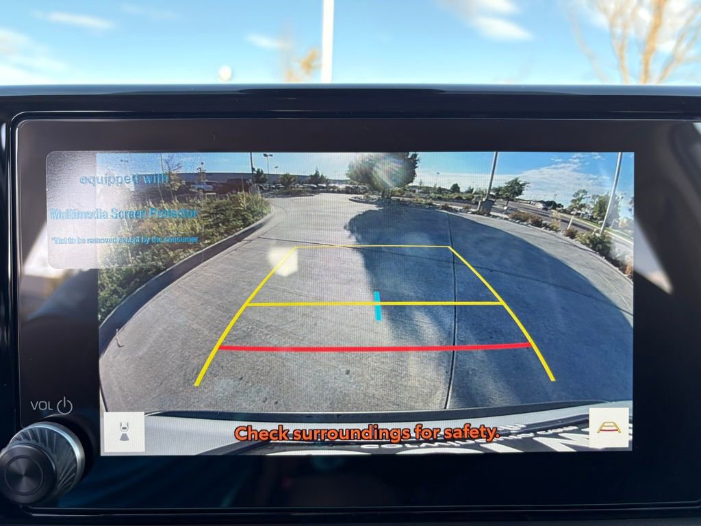 Used 2025 Toyota RAV4 LE image 19