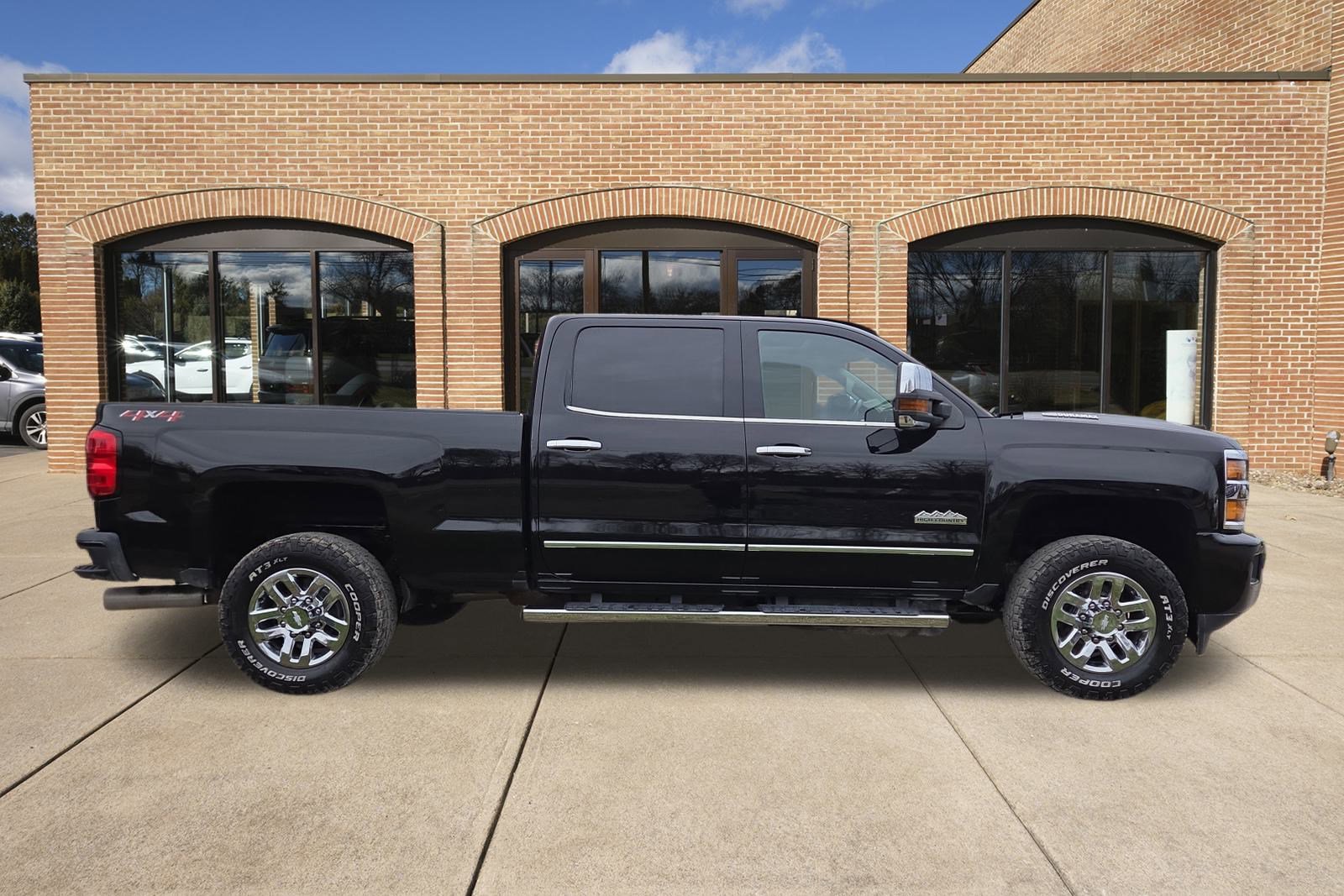 Used 2019 Chevrolet Silverado 3500 High Country w/ Duramax Plus Package video 2