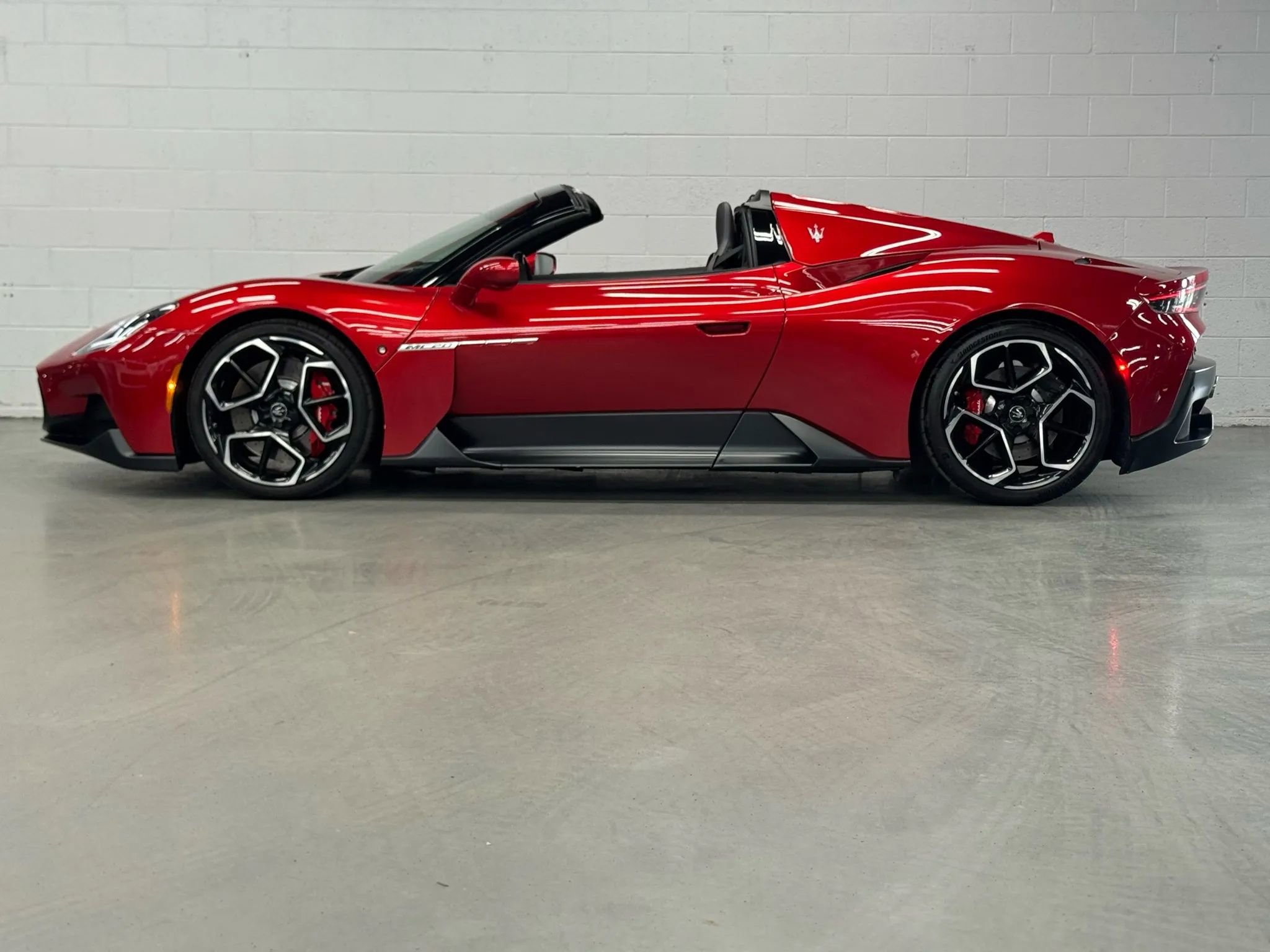 Used 2023 Maserati MC20 Spyder image 39